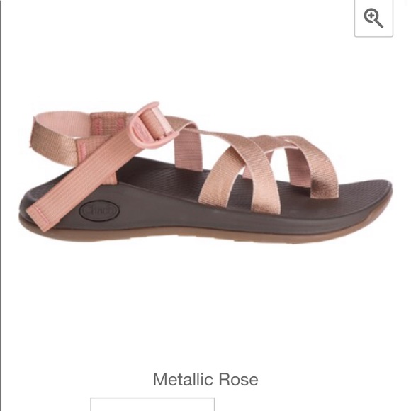 metallic rose chacos